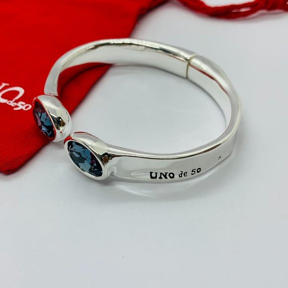 Uno de 50 Bracelet Authentic Hinged Cuff Bracelet With Crystals Orion Blue - Picture 2 of 9